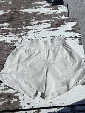 Lululemon hotty hot high rise shorts 4 inch in the color bone